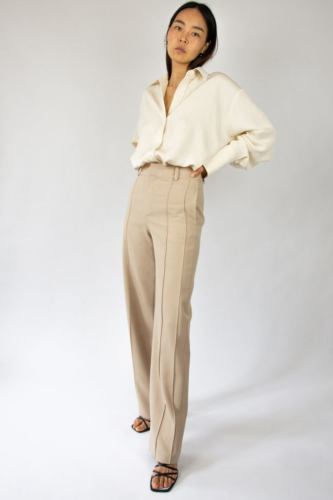 Pantalon large en laine beige. Tsenkoff sustainable brand