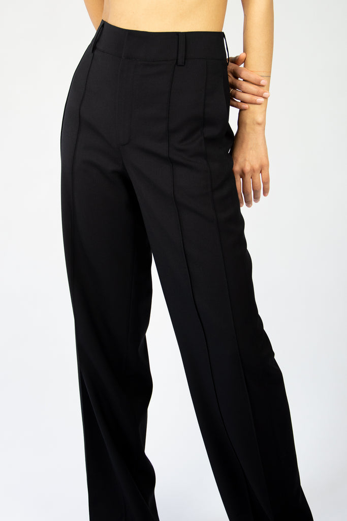 Pantalon large en laine noire. Tsenkoff sustainable brand