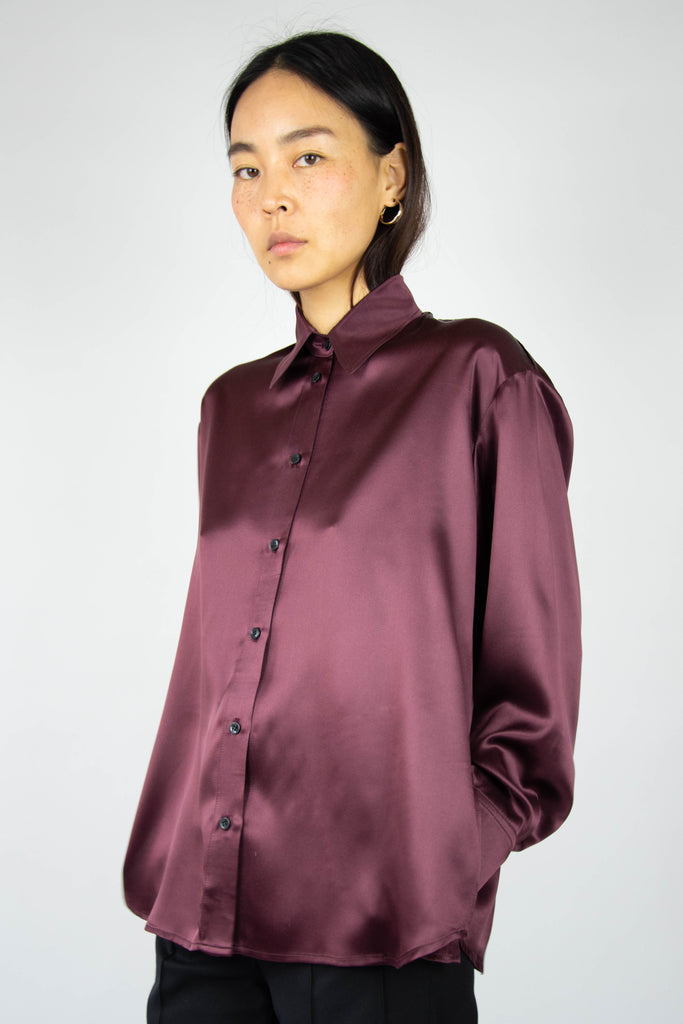 chemise oversize en soie upcyclée bordeaux 